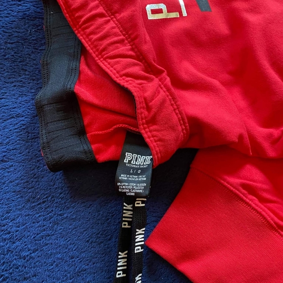 PINK Red Sweats, Large - Picture 4 of 5